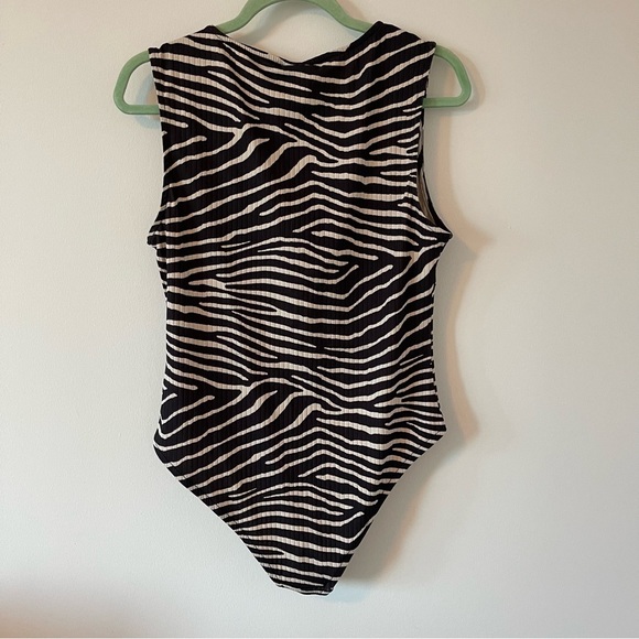 H&M Zebra Bodysuit - Picture 7 of 8